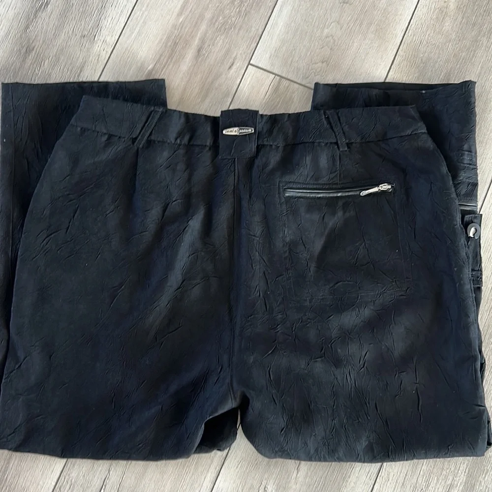 Jamie Sadock size 8 black cropped crinkle golf pants